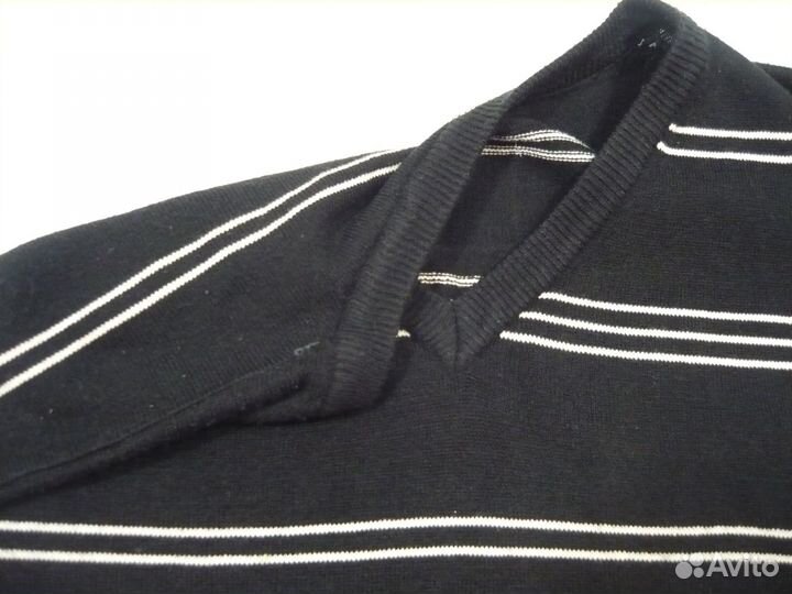 Джемпер черный в полоску