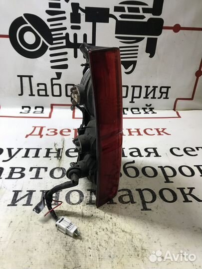 Фонарь задний левый Nissan Pathfinder