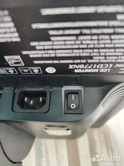 Монитор для компьютера 17