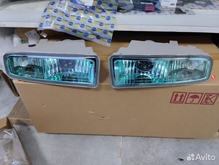 Фара противотуманная lexus LX470 98-07