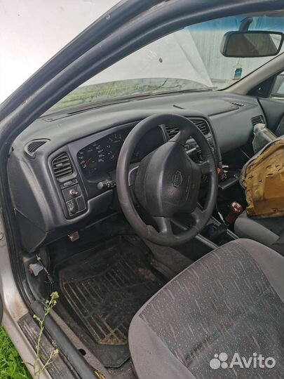 Nissan Primera P11 в разбор Нисан Премьера П11