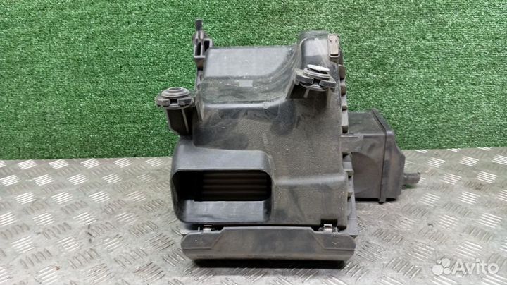 Корпус воздушного фильтра Kia K5