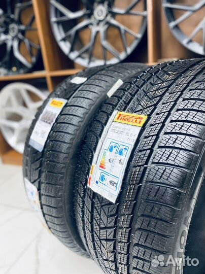 Pirelli Scorpion Winter 275/40 R22 и 315/35 R22