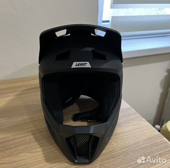 Шлем для мотоцикла кроссовый