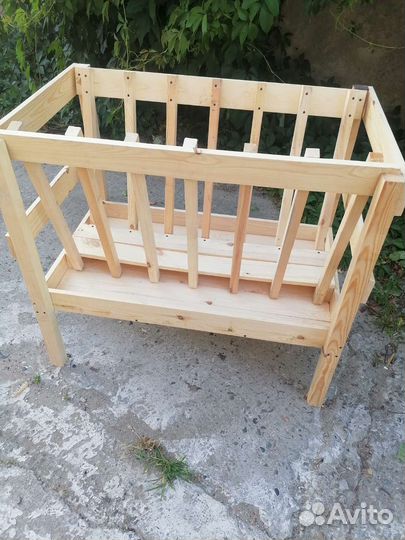 Кормушка-Ясли для сена, козам, баранам и тп