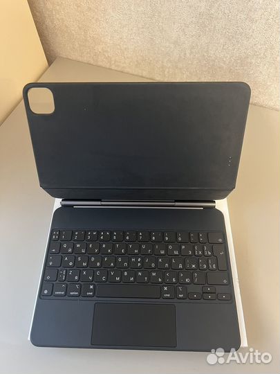 Чехол клавиатура для iPad pro 11