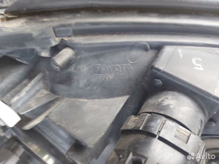 Фара левая Land Cruiser 200 2008