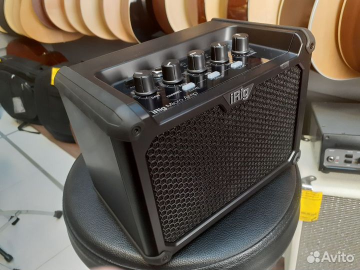 Гитарный комбоусилитель