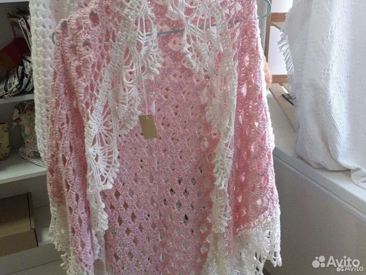 Шали, скатерти, понче и т. новые