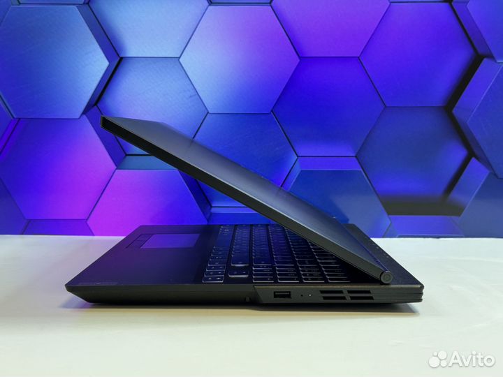 Игровой ноутбук Lenovo Legion / GTX 1060 / i7