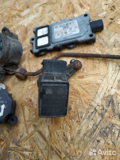 Датчик регулировки дорожного просвета Мерседес C/E