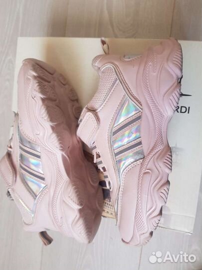 Кроссовки детские для девочек 31