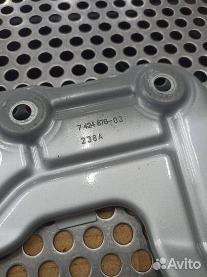 Кронштейн крыла правый BMW X3 G01 2020 7424678