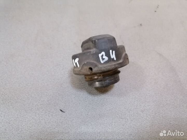 Крышка топливного бака VW Passat B4 1994-1996