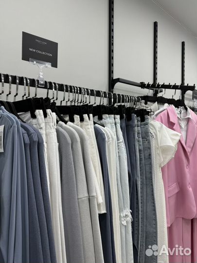 Шоурум, магазин женской одежды