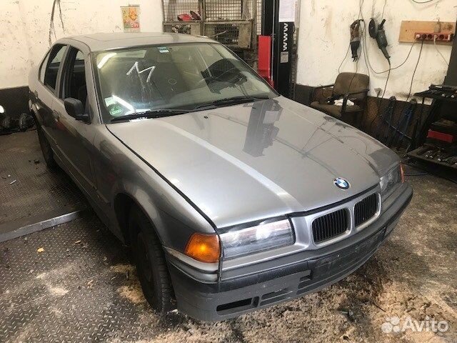 Разбор на запчасти BMW 3 E36