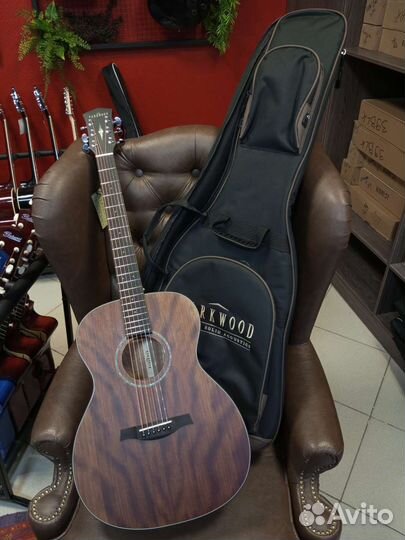 Акустическая гитара Parkwood S22M