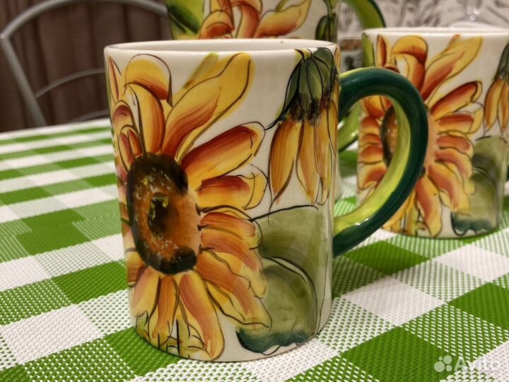 Кувшин с кружками