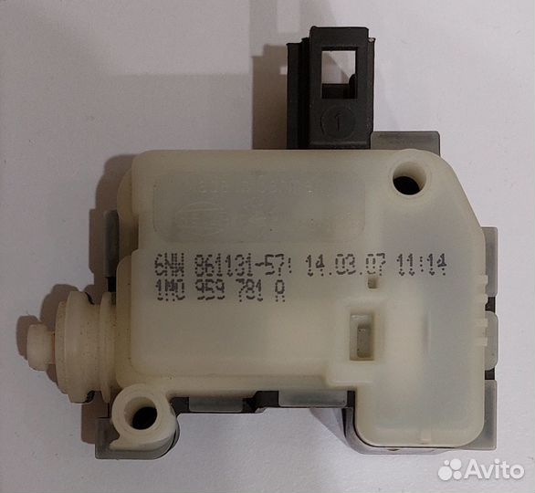 Сервопривод замка Шкода 6NW 861 131-617