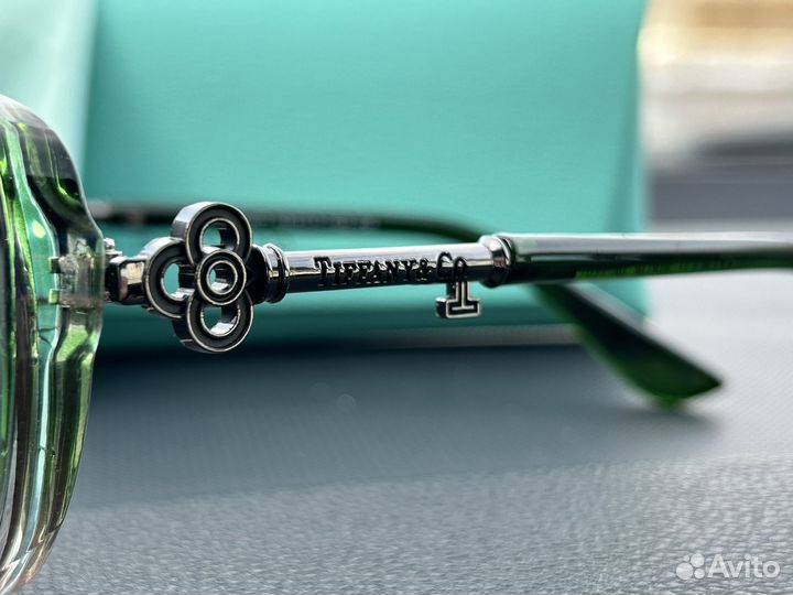 Солнцезащитные очки женские tiffany