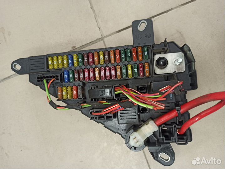 Блок предохранителей BMW 5-серия E60/61