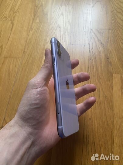 iPhone 11, 64 ГБ