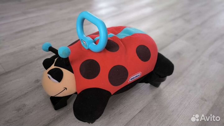 Божья коровка игрушка каталка для детей