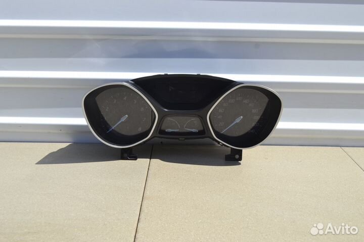 Щиток приборов Ford Focus 3