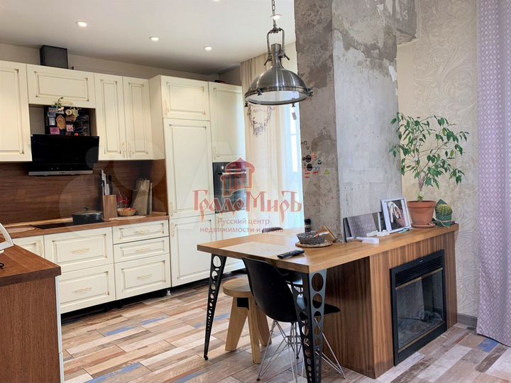 2-к. квартира, 54 м², 16/16 эт.