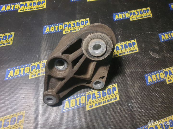 Кронштейн кпп Форд Фокус 2