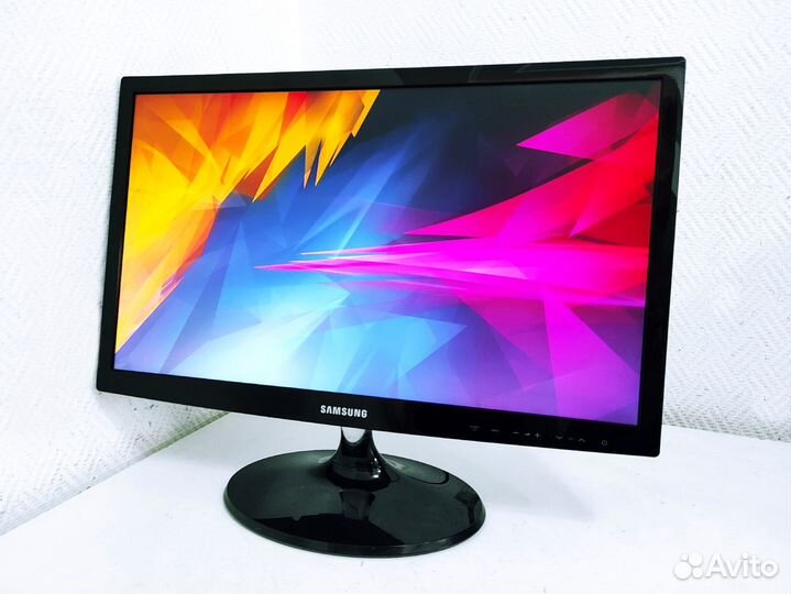Монитор / Телевизор Samsung 23