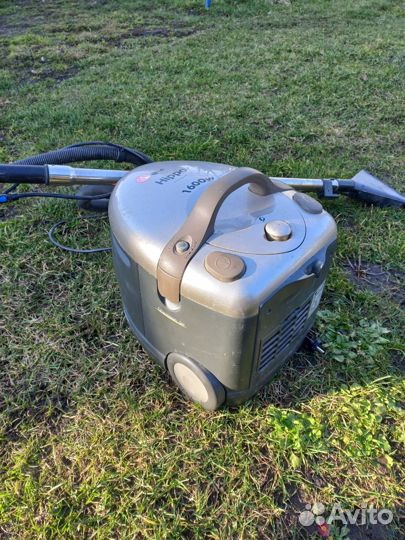 Моющий Пылесос LG Hippo V-C9165WA