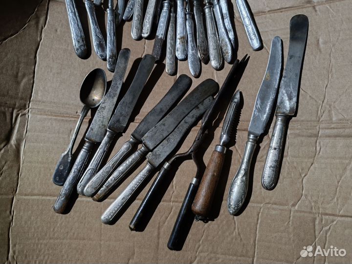 Столовые приборы старинные