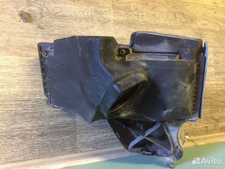 Корпус воздушного фильтра Ауди Q5