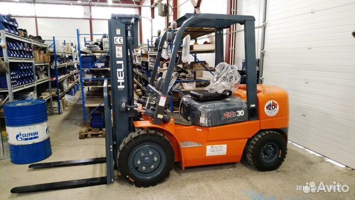 Водитель вилочного погрузчика