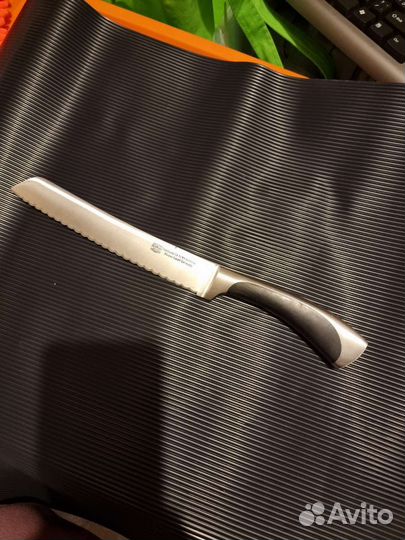 Нож для хлеба Borner