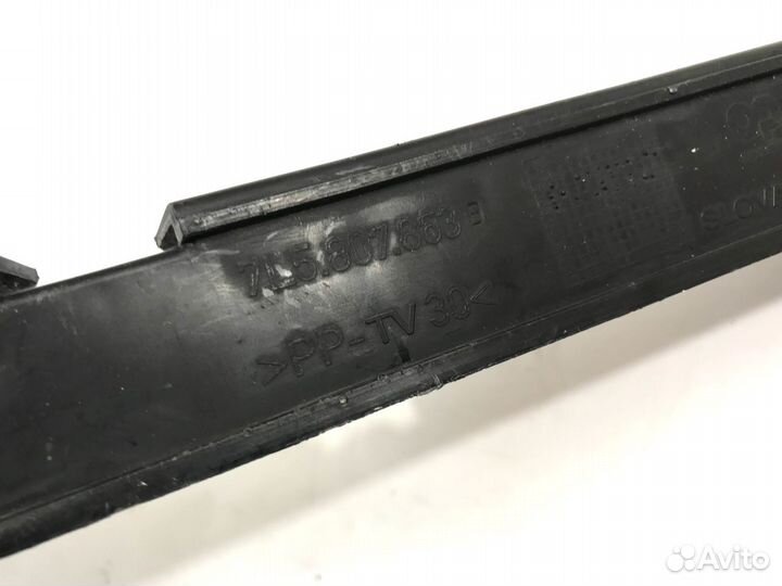 Направляющая заднего бампера Porsche Cayenne