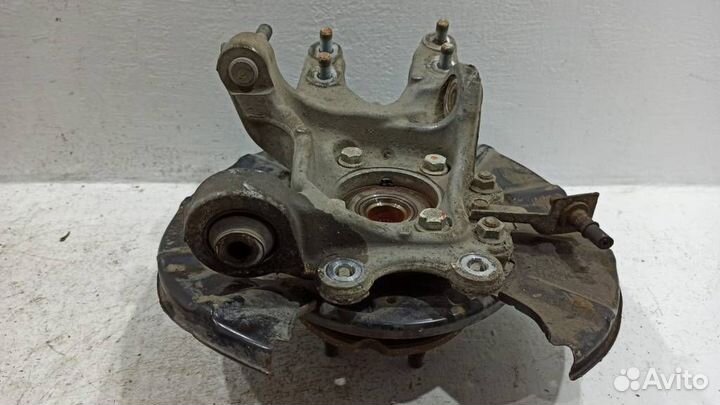 Кулак задний правый 52210stxa02