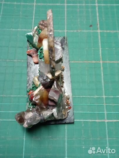 Камни и минералы