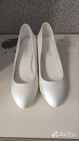 Белые туфли 39