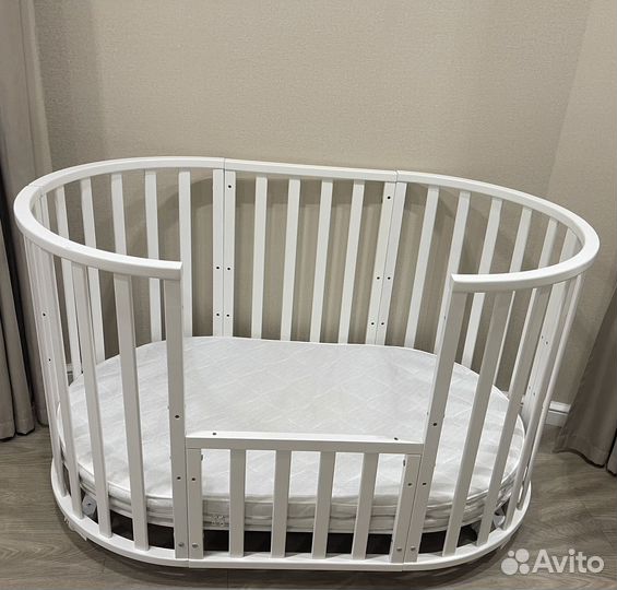 Детская кроватка трансформер с маятником