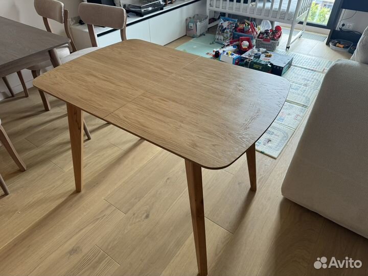 Стол кухонный