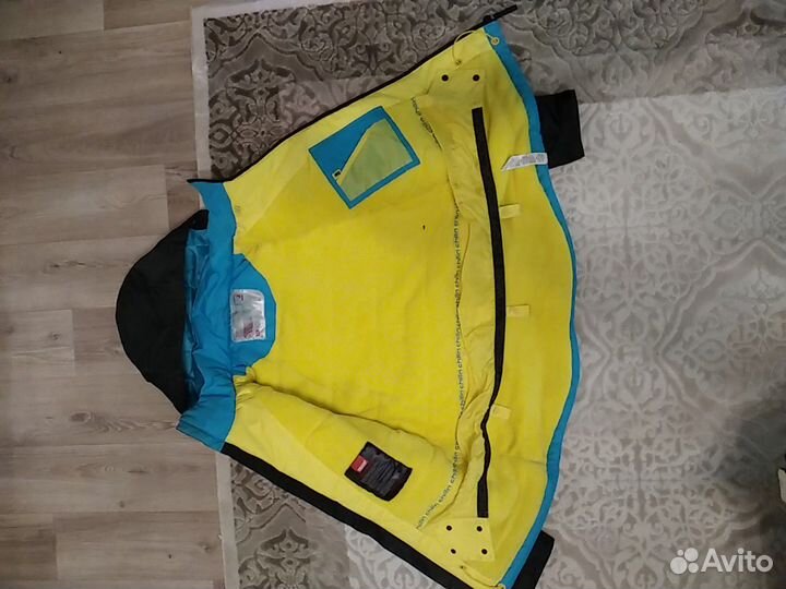 Куртка женская горнолыжная размер 46-48