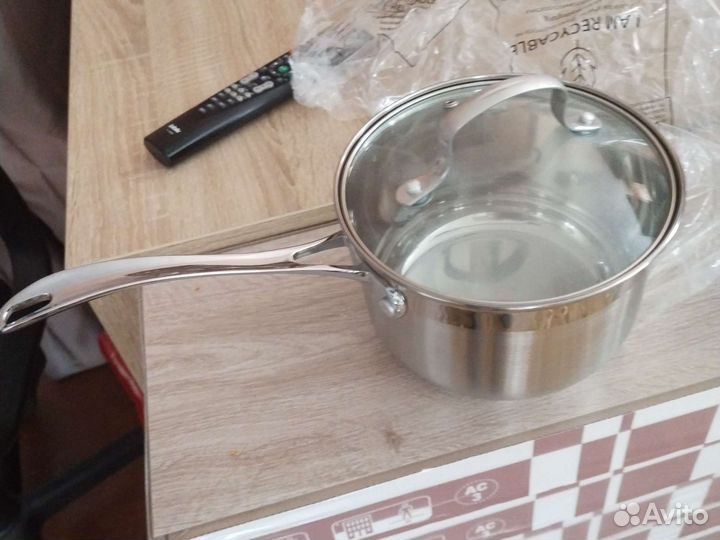 Набор кастрюль