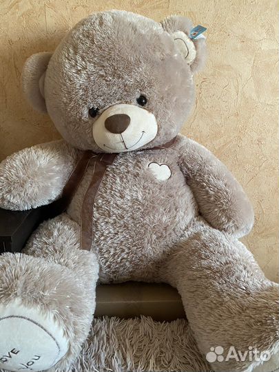 Плюшевый медведь большой