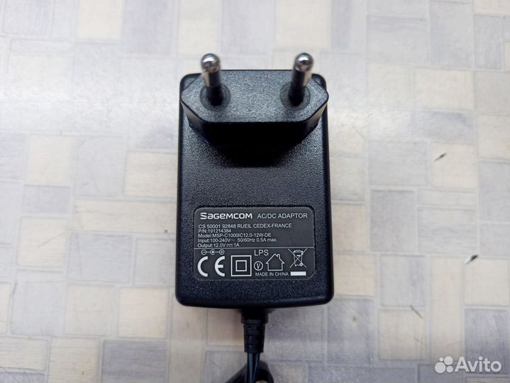 Универсальный adsl2+ / fttb WI-FI роутер Sagemcom