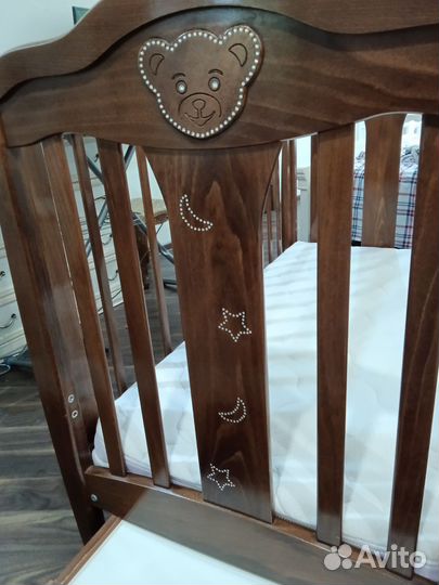 Детская кроватка