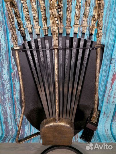 Каминный набор Щит-подставка Лев на 6 шампуров Афо