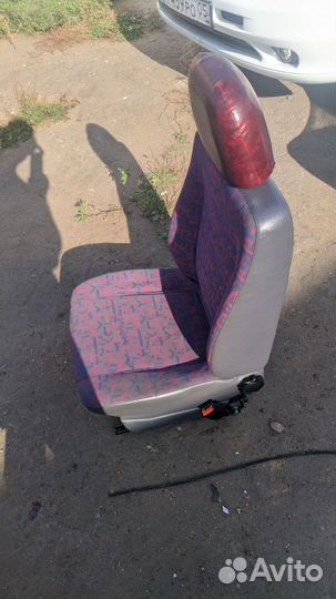 Сиденья передние Мерседес Вито w638