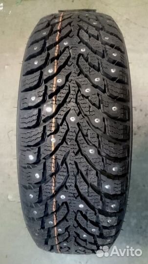 Nokian Tyres Hakkapeliitta 9 235/50 R17 100T